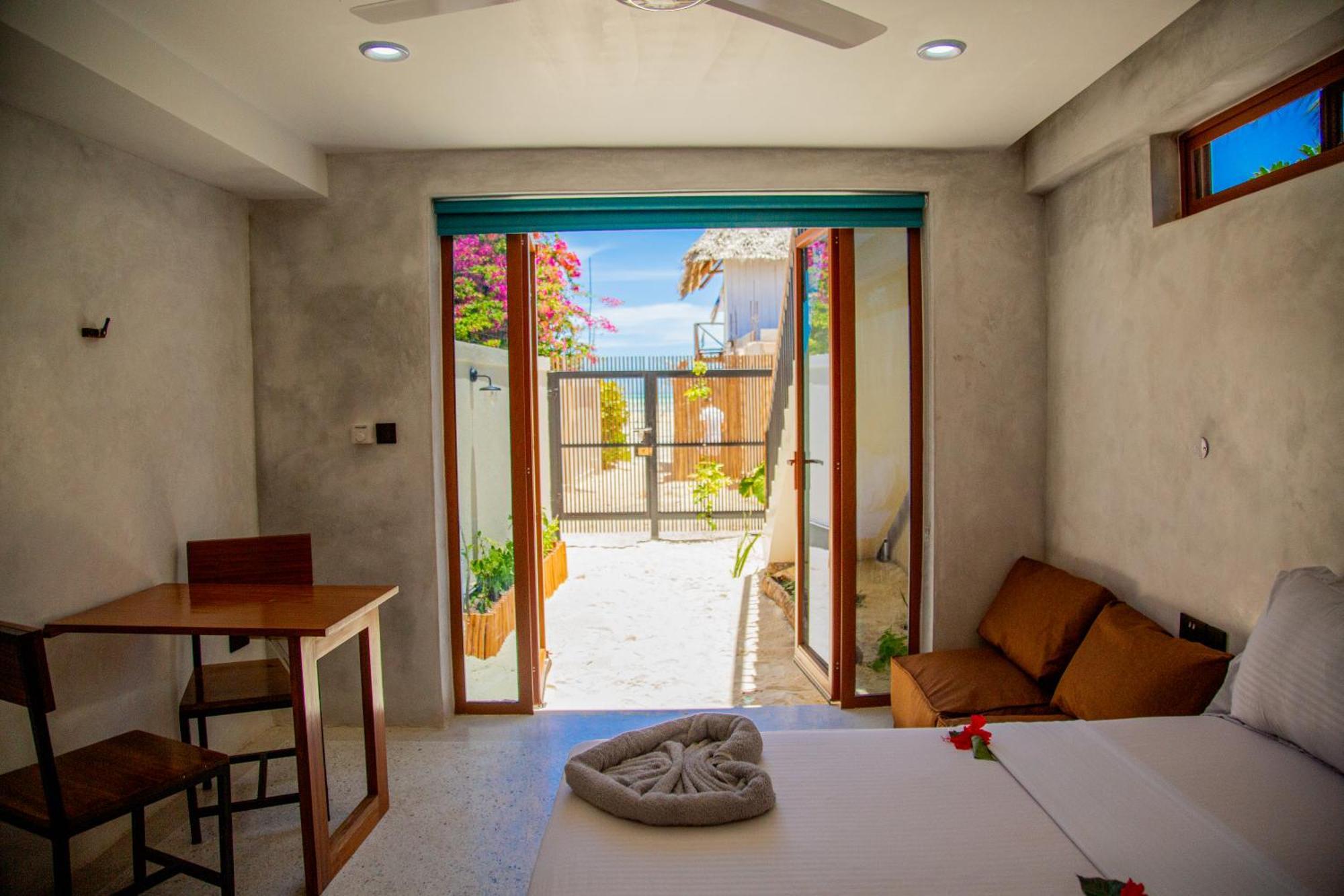 Pamoja Beach Stays Hotel In Jambiani ジャンビアニ エクステリア 写真