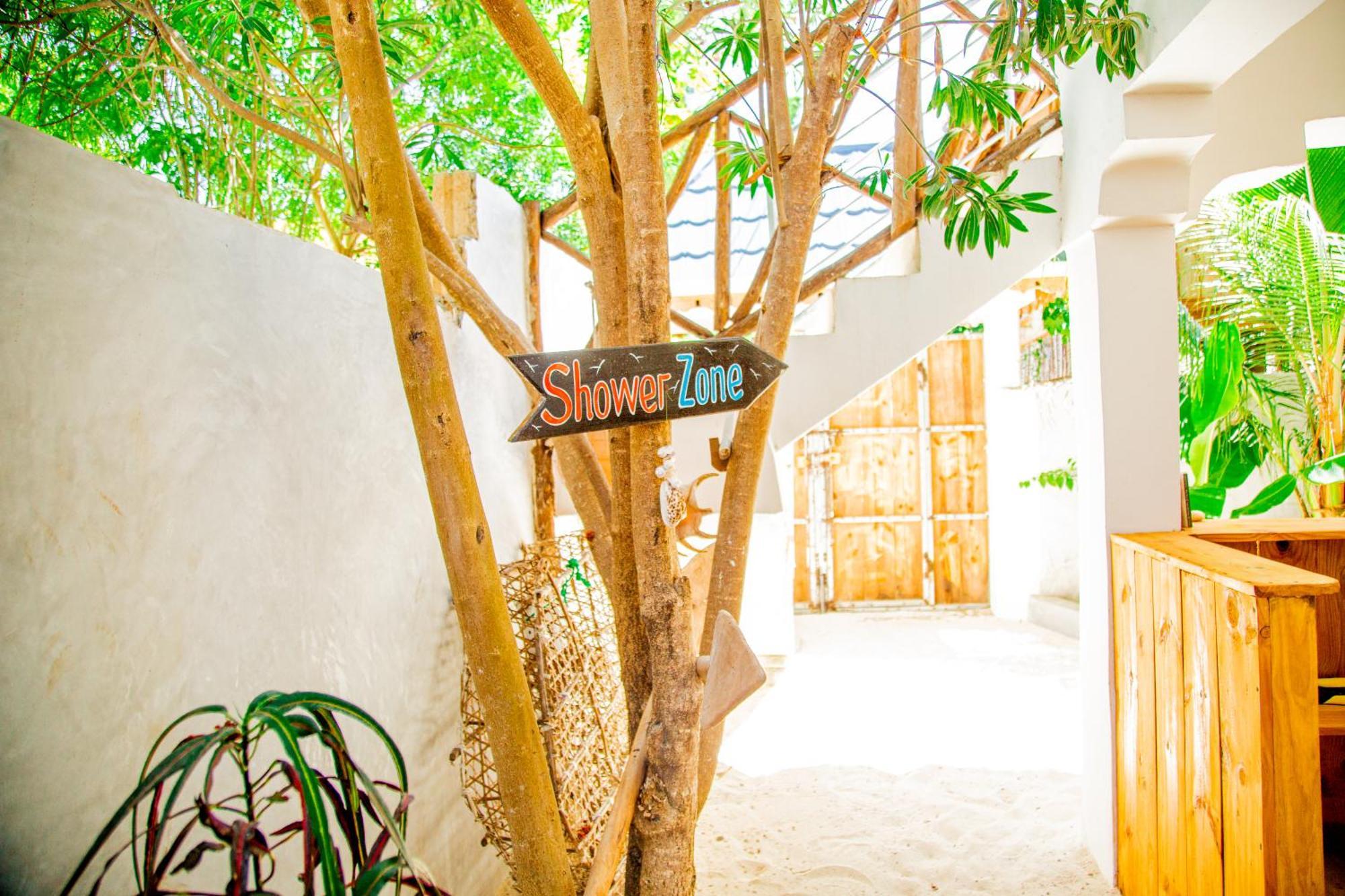 Pamoja Beach Stays Hotel In Jambiani ジャンビアニ エクステリア 写真
