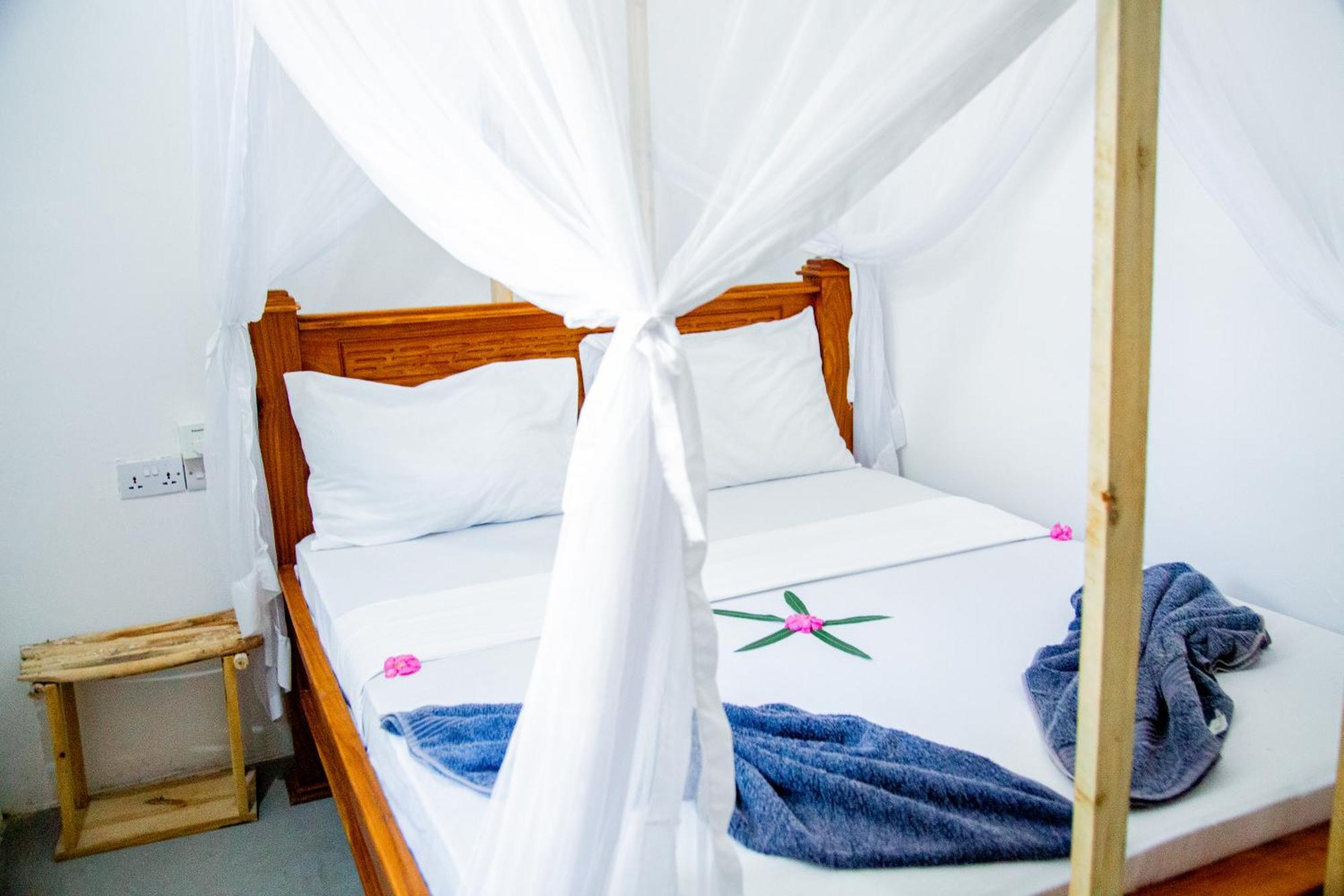 Pamoja Beach Stays Hotel In Jambiani ジャンビアニ エクステリア 写真